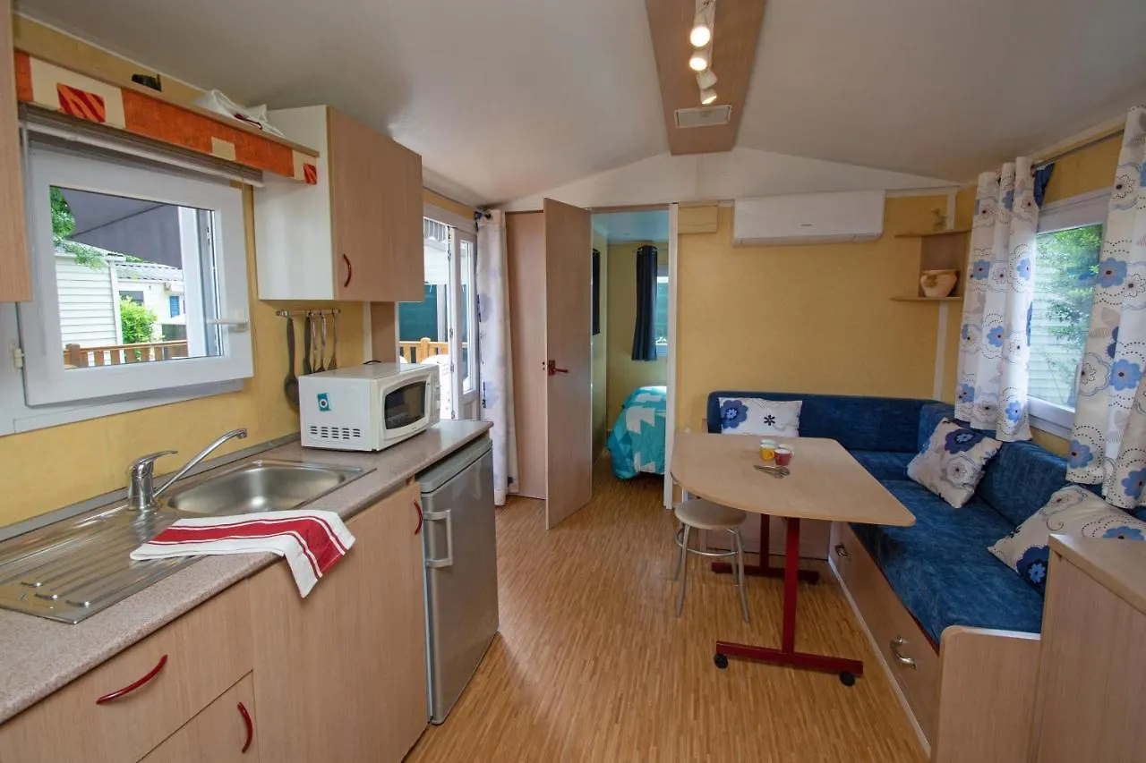 Hôtel Camping les Mimosas à Pégomas