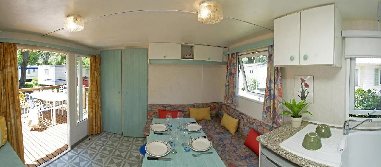 Hôtel Camping les Mimosas à Pégomas 3*,  France